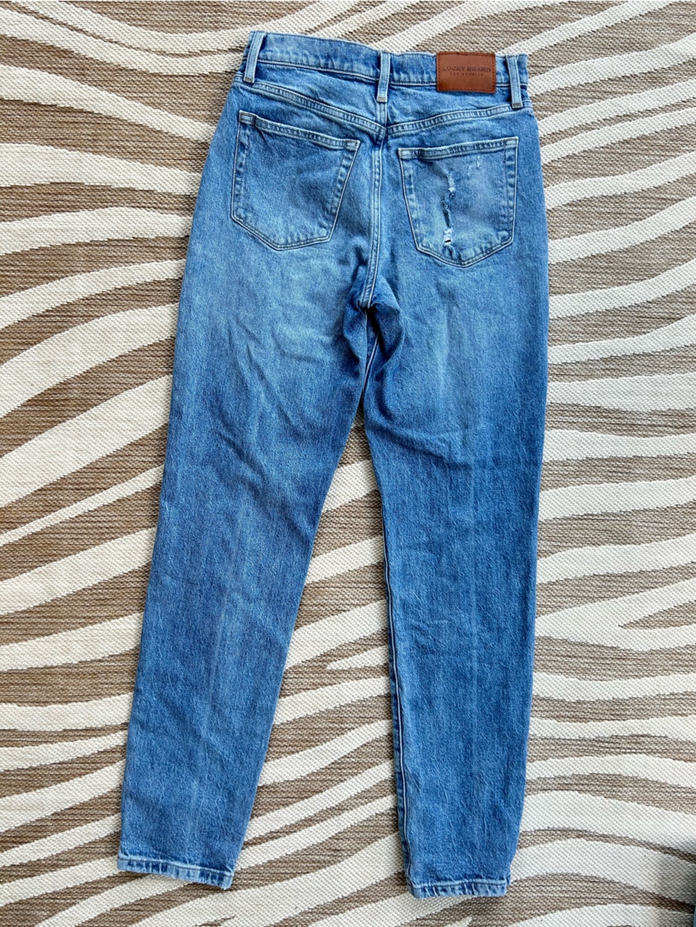 Lucky Brand Light Blue Straight Leg Jeans - Picture 8 of 9